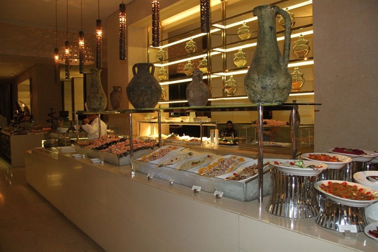 Seafood Night at Mosaic
